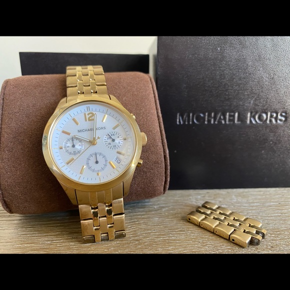 Michael Kors - Gold Watch - Picture 1 of 3